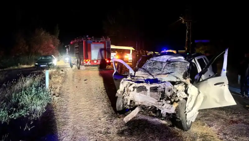 Ciple Traktör Çarpıştı, 5 Kişi Yaralandı: Olayın Detayları