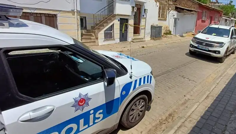 Aylardır Kayıp Olarak Aranan Adamın Ölü Bulunduğu Evinin Kapısı Açıldığında Şok Zihinler!