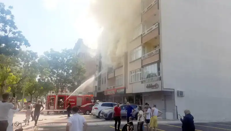 Yangında Gözlerini Kaybeden Gençler Zor Günler Geçiriyor