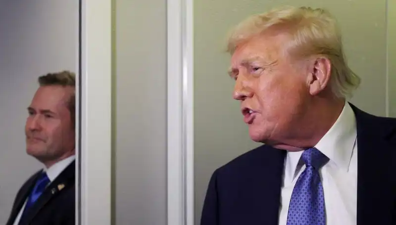 Trump'ın Sıkı Yönetiminde Sızıntı Krizi: Mike Waltz Görevden Alındı