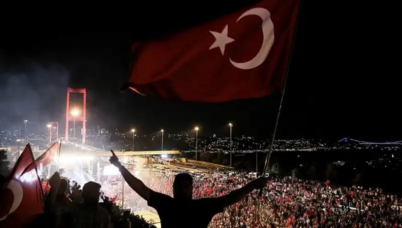 15 Temmuz Destanı: "En Uzun Gece" Külliye'de İlk Temsilini Veriyor!