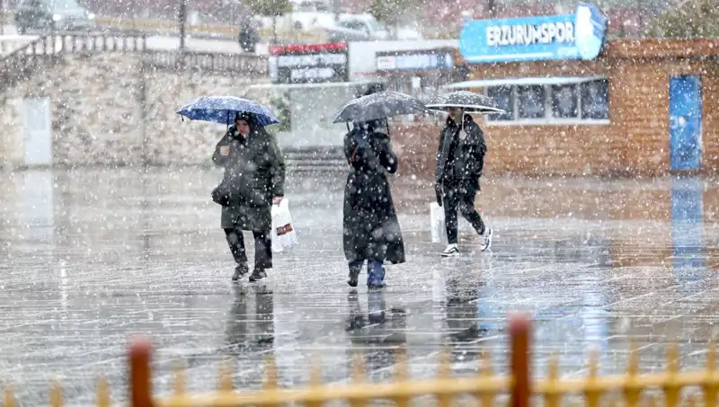 Mayıs Ayında Beklenmedik Kar Yağışı ile Doğa Şaşırttı!