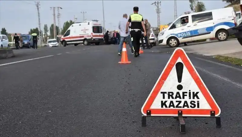 Tekirdağ'da Feci Kaza: Kontrolden Çıkan Otomobil Bariyere Çarptı