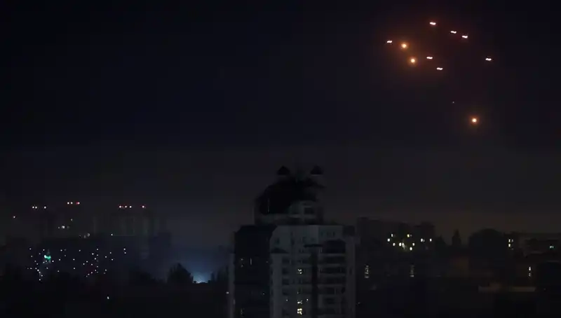 Rusya’dan Kiev’e Şok Hava Saldırısı ve Sumi'de Tahliye Kararları