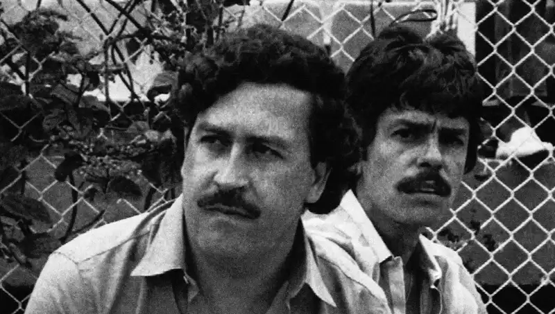 Escobar’ın Gizli Pilotu: 20 Milyon Dolarlık Maaş ve İkna Edici Teklifin Arkasındaki Gerçekler