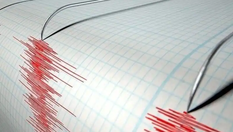 Akdeniz'de 3.8 Büyüklüğünde Deprem: Uzmanlardan Kritik Açıklamalar