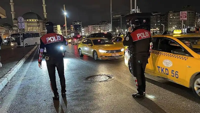 Huzur İstanbul: Gece Yarısı 873 Gözaltı ile Güvenlik Operasyonu