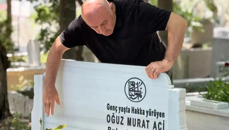 Aci Ailesinin Hüzün Dolu Babalar Günü: Hatıraların Ağırlığı