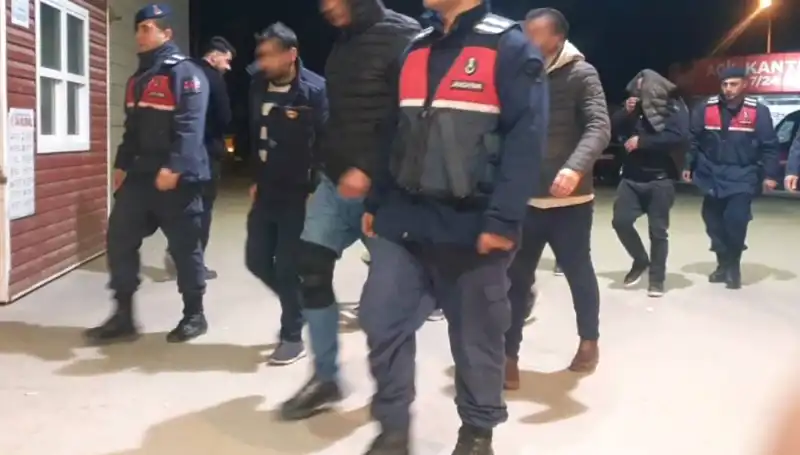 Bağ Evinde Uyuşturucu Partisi: Güvenlik Güçleri Operasyona Geçti!