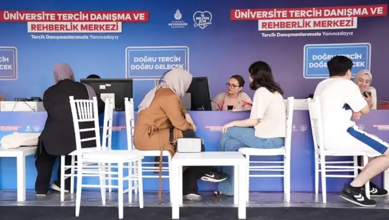 İstanbul'da Üniversite Tercih Danışma Merkezleri Açılıyor: Detaylar Burada!