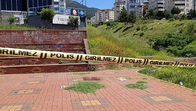 Kahramanmaraş'ta Bıçaklı Kavga: Sokaklarda Kan Döküldü