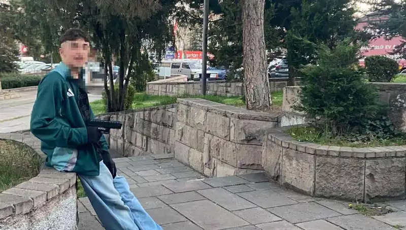 Yol Verme Kavgası: Üç Kardeş ve Babalarının Tutuklanması Olayı