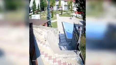 Kastamonu’da Kan Donduran Olay: Muhtar Uyardığı Kişi Tarafından Bıçaklandı!