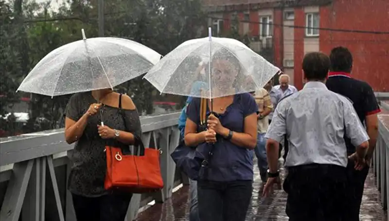 Sıcak Hava Dalgası ve Sağanak Yağışlar Türkiye'yi Etkileyecek