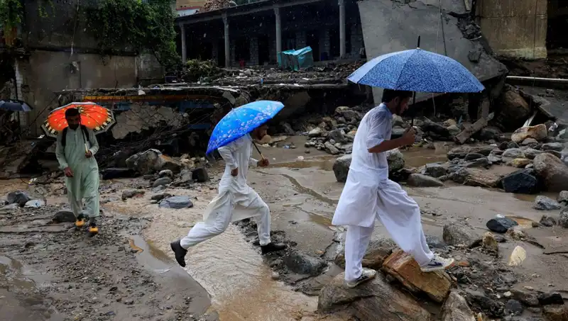 Pakistan'da Sel Felaketi: DSÖ'den Acil Tıbbi Destek Harekete Geçti