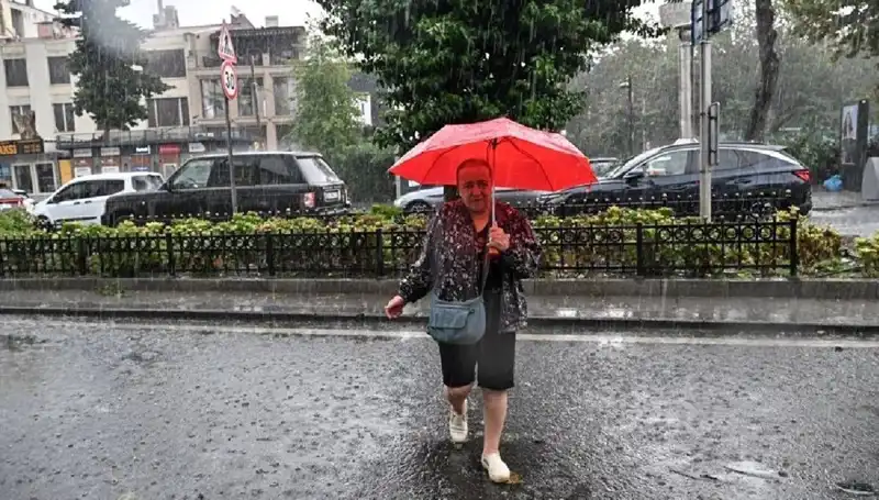 Sarı Kodlu Yağış Uyarısı: Meteorolojiden Kritik Açıklama ve Öneriler