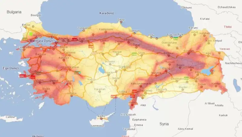 Evimin Altından Fay Hattı Geçiyor Mu? Deprem Riski Artık Daha Görünür