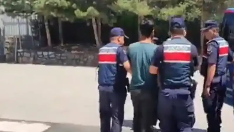 DAEŞ'e Yönelik 14 İlde Büyük Operasyon: 26 Gözaltı Gerçekleşti